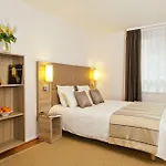 Sejours & Affaires Kleber Aparthotel 3*