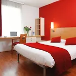 Sejours & Affaires Kleber 3*