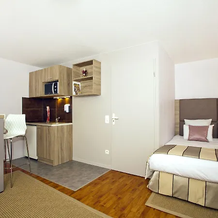 Sejours & Affaires Kleber Aparthotel