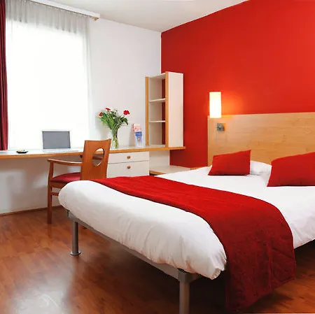 Sejours & Affaires Kleber 3*