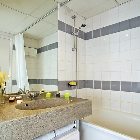 Sejours & Affaires Kleber Aparthotel 3*