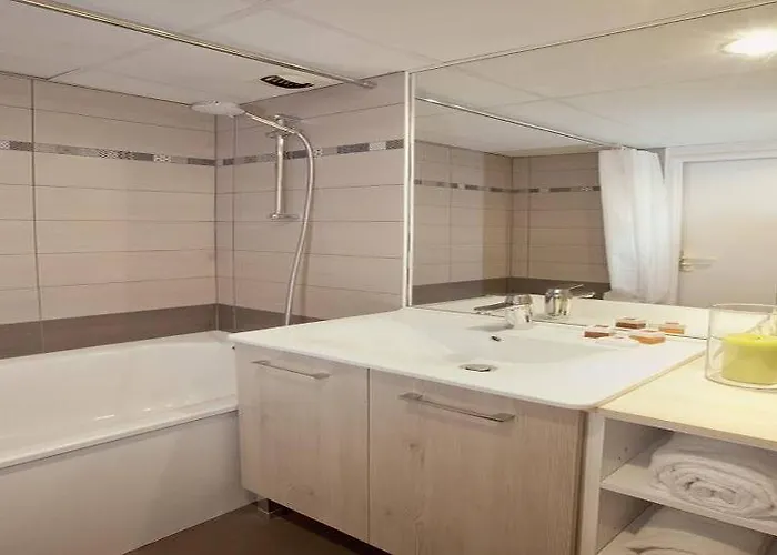 Apartmanhotel Sejours & Affaires Kleber 3*