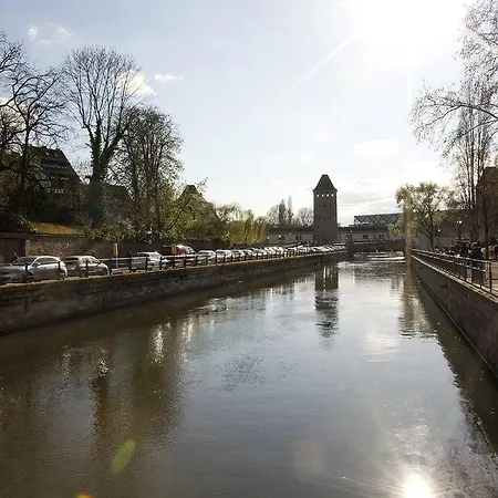 Sejours & Affaires Kleber Aparthotel